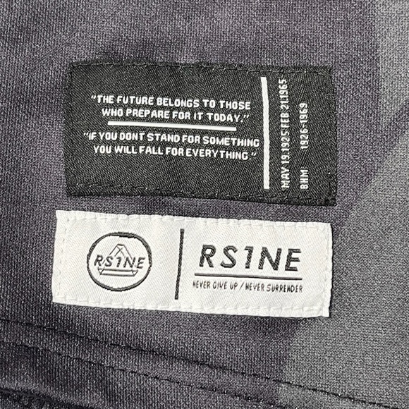 RS1NE Men’s Simpson Rappers Streetware Shirt. Size XL - Picture 3 of 9